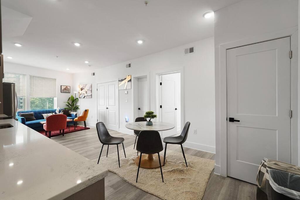 Enjoy City Skyline Views From Private Roofdeck! Washington Exterior photo
